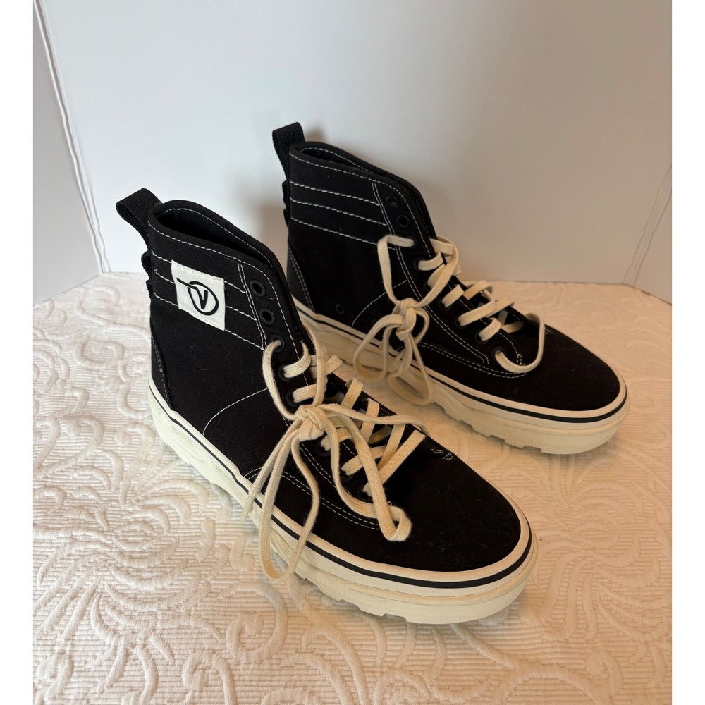 VANS Sentry WC Black Canvas Chunky High Top‎ Sneakers. Men 6, Women 7.5.